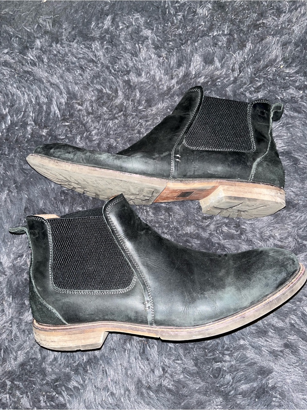 Florsheim Men's Black Suede Chelsea Chukka Boots